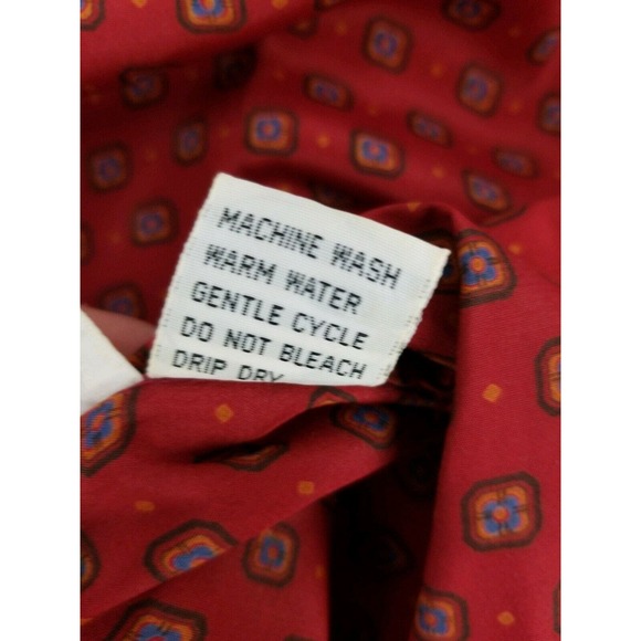 Alfred Dunner Pleat Front Secretary Blouse Red 12 - Picture 9 of 9